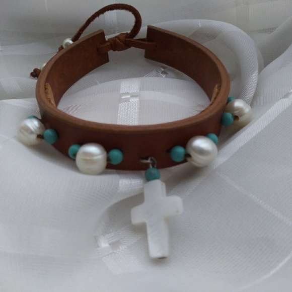 Cuff Tan Leather Bracelet - Picture 4 of 6